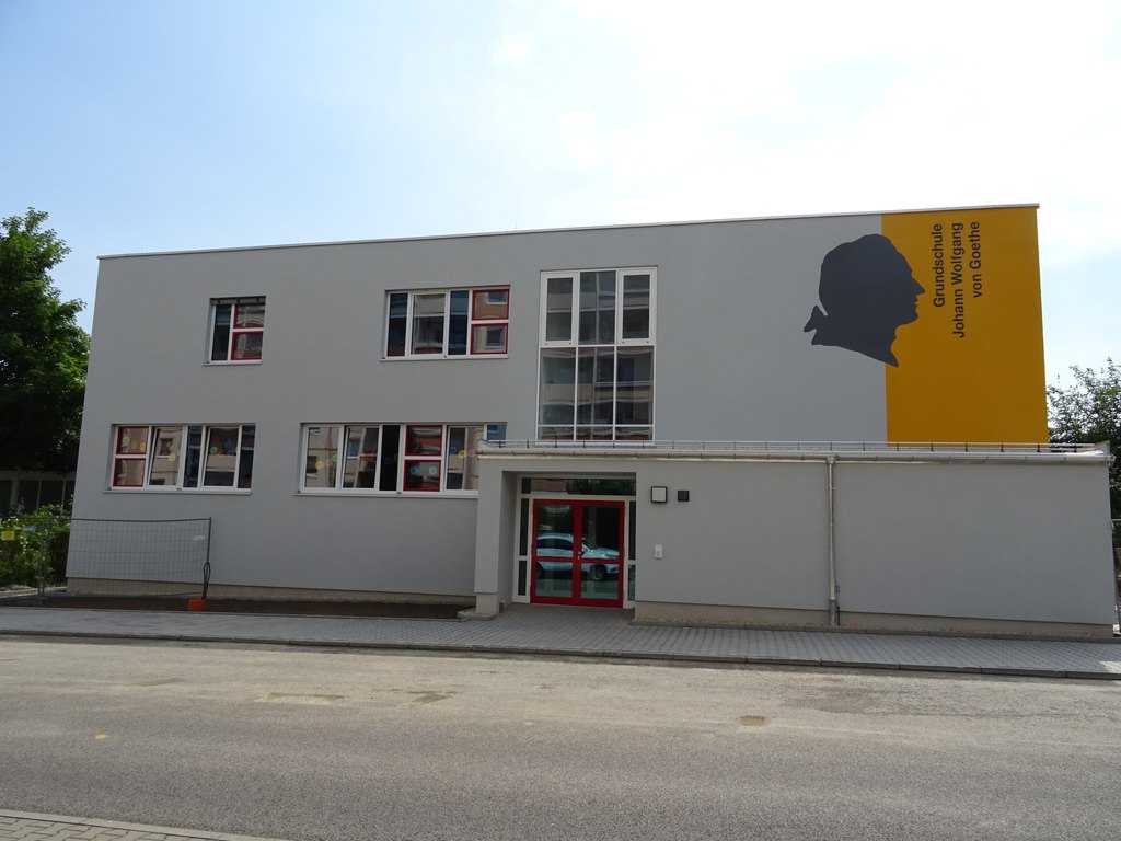 Der Hort der Grundschule mit seinem neuen Anbau.